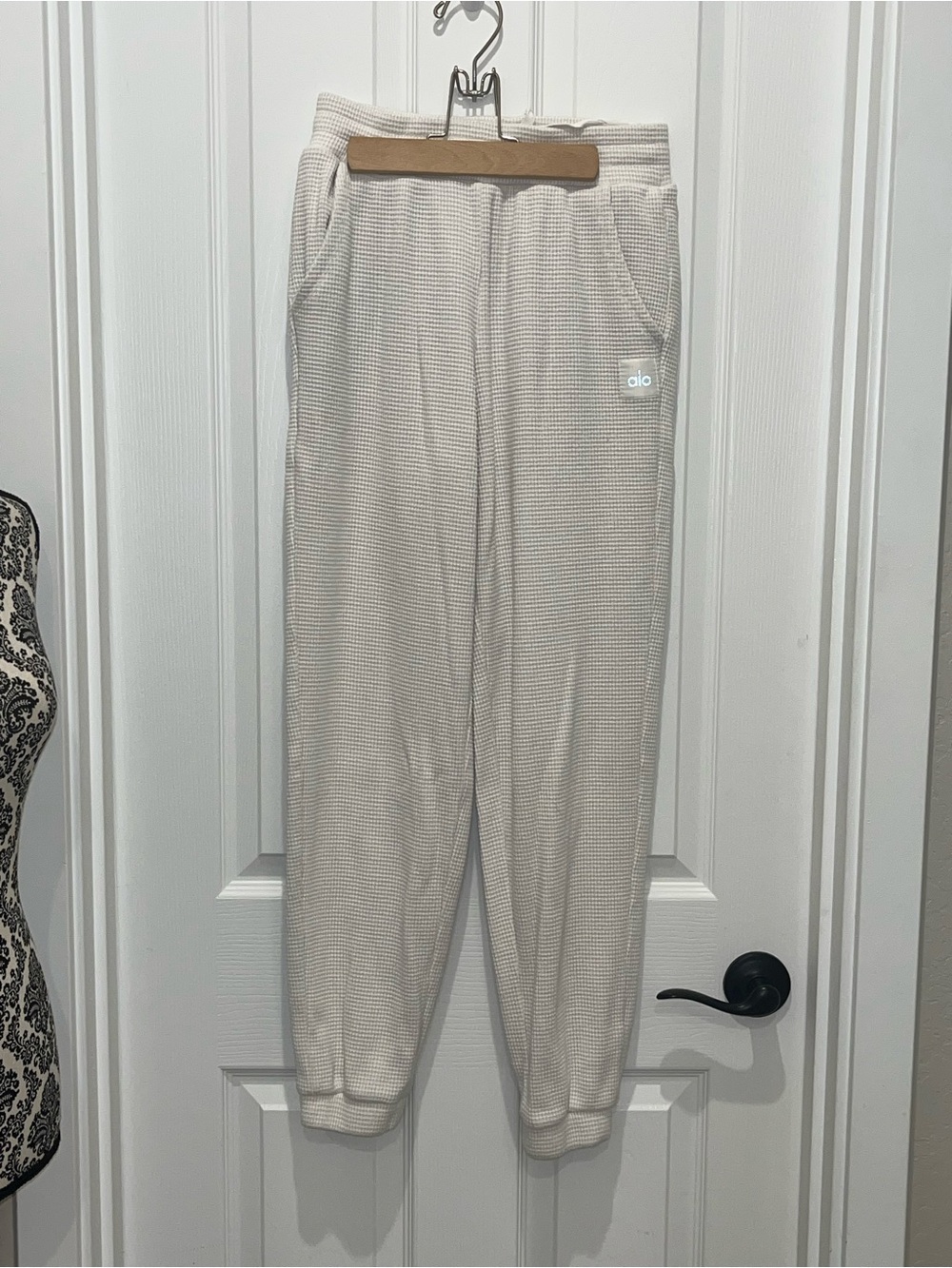 ALO Yoga White Waffle-Knit Joggers